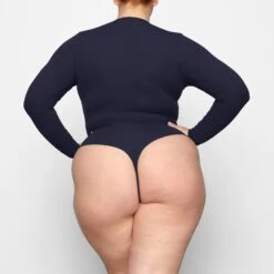 FITS EVERYBODY LONG SLEEVE CREW NECK BODYSUIT | NAVY -Deals Easy Allure Wardrobe Store SKIMS BODYSUIT AP CRW 0739 DC NVY 0015 BK