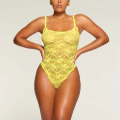 STRETCH LACE THONG BODYSUIT | YELLOW HIGHLIGHTER -Deals Easy Allure Wardrobe Store SKIMS BODYSUIT BD THG 2966 MA YLH 2211 FR 4103d081 dfd8 44c1 bbb7 f6b28fe44993