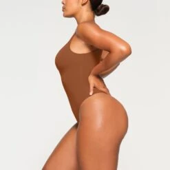 FITS EVERYBODY SQUARE NECK BODYSUIT | BRONZE -Deals Easy Allure Wardrobe Store SKIMS BODYSUIT BS SCN 0294 KA BRZ 0012 SD