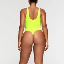 FITS EVERYBODY SQUARE NECK BODYSUIT | GREEN HIGHLIGHTER -Deals Easy Allure Wardrobe Store SKIMS BODYSUIT BS SCN 0294 NA GRH 015