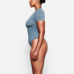 COTTON JERSEY T-SHIRT BODYSUIT | KYANITE -Deals Easy Allure Wardrobe Store SKIMS BODYSUIT BS TSH 0275 DC KYN SD