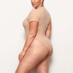 FITS EVERYBODY T-SHIRT BODYSUIT | MICA -Deals Easy Allure Wardrobe Store SKIMS BODYSUIT BS TSH 0752 CO MCA SD