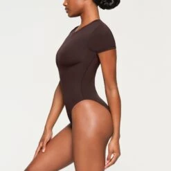 FITS EVERYBODY T-SHIRT BODYSUIT | ESPRESSO -Deals Easy Allure Wardrobe Store SKIMS BODYSUIT BS TSH 0752 KB ESP 0007 SD