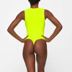 ESSENTIAL CREW NECK SLEEVELESS BODYSUIT | HIGHLIGHTER -Deals Easy Allure Wardrobe Store SKIMS BODYSUIT HS BST 0113 GB GRH 0013 BK