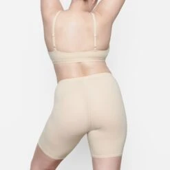 FITS EVERYBODY BIKE SHORT | SAND -Deals Easy Allure Wardrobe Store SKIMS LOUNGEWEAR AP BKS 1327 IC SND BK