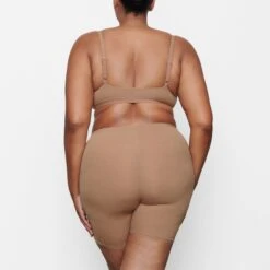 FITS EVERYBODY BIKE SHORT | SIENNA -Deals Easy Allure Wardrobe Store SKIMS LOUNGEWEAR AP BKS 1327 ID SIE BK