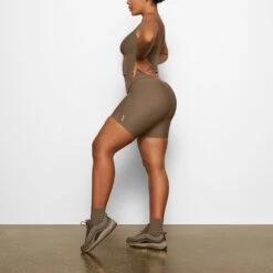 SKIMS PERFORMANCE HIGH-WAISTED BIKE SHORT | OXIDE 8 SKIMS PERFORMANCE HIGH-WAISTED BIKE SHORT | OXIDE -Deals Easy Allure Wardrobe Store SKIMS LOUNGEWEAR AP BKS 1604 AA OXD 0010 SD