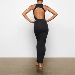 SMOOTH LOUNGE OPEN RACERBACK DRESS | ONYX -Deals Easy Allure Wardrobe Store SKIMS LOUNGEWEAR AP DRS 2040 TD ONX 0016 BK