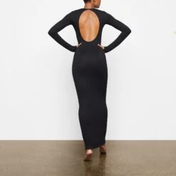 SMOOTH LOUNGE LONG SLEEVE OPEN BACK DRESS | ONYX -Deals Easy Allure Wardrobe Store SKIMS LOUNGEWEAR AP DRS 2045 TD ONX 0013 BK