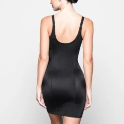 SKIMS GLAM SLIP DRESS | ONYX -Deals Easy Allure Wardrobe Store SKIMS LOUNGEWEAR AP DRS 2059 UC ONX 0014 BK