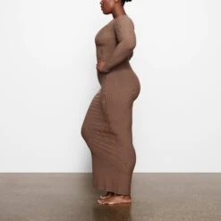 SOFT LOUNGE CREW NECK LONG DRESS | OXIDE -Deals Easy Allure Wardrobe Store SKIMS LOUNGEWEAR AP DRS 2118 OA OXD SD