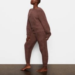 COZY KNIT UNISEX JOGGER | GARNET -Deals Easy Allure Wardrobe Store SKIMS LOUNGEWEAR AP JOG 1001 JE GAR SD
