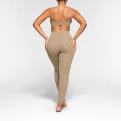 SOFT SMOOTHING LEGGING | DESERT -Deals Easy Allure Wardrobe Store SKIMS LOUNGEWEAR AP LEG 2445 NA DES 0016 BK