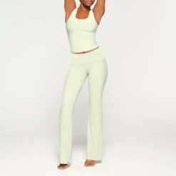 SOFT LOUNGE FOLD OVER PANT | HONEYDEW -Deals Easy Allure Wardrobe Store SKIMS LOUNGEWEAR AP LPT 1171 KB HND 0004 FR