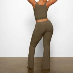 SOFT LOUNGE RUCHED PANT | ARMY -Deals Easy Allure Wardrobe Store SKIMS LOUNGEWEAR AP PNT 2270 CA ARM 0013 BK