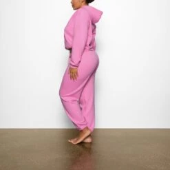 COTTON FLEECE JOGGER | BUBBLE GUM -Deals Easy Allure Wardrobe Store SKIMS LOUNGEWEAR BO JOG 4168 AA BBG 0017 SD x1 d5ae552b 024b 4785 be68 18c87c860be3