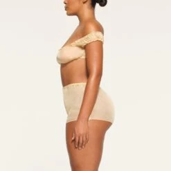 SKIMS ROMANCE SHORT | BUTTER -Deals Easy Allure Wardrobe Store SKIMS LOUNGEWEAR BO SHO 3674 QA BTR 0010