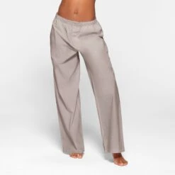 COTTON POPLIN SLEEP PANT | SILVER -Deals Easy Allure Wardrobe Store SKIMS LOUNGEWEAR BO STR 3069 KB SLV 0006 FR