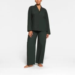COTTON POPLIN SLEEP PANT | PINE LOGO -Deals Easy Allure Wardrobe Store SKIMS LOUNGEWEAR BO STR 4327 QA PNE 0011 FR