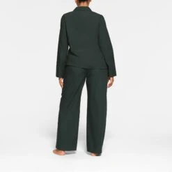 COTTON POPLIN SLEEP PANT | PINE LOGO -Deals Easy Allure Wardrobe Store SKIMS LOUNGEWEAR BO STR 4327 QA PNE 0021 BK