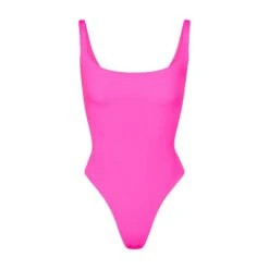 FITS EVERYBODY SQUARE NECK BODYSUIT | NEON PINK