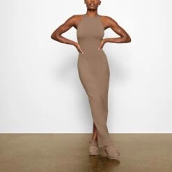 OUTDOOR TANK DRESS | DESERT -Deals Easy Allure Wardrobe Store SKIMS LOUNGEWEAR DR MAX 2781 AB DES 0004 FR