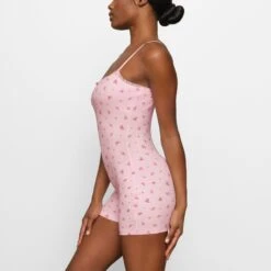 SOFT LOUNGE LACE ONESIE | ROSE PRINT -Deals Easy Allure Wardrobe Store SKIMS LOUNGEWEAR OS FUL 3081 FB DRP 0006 SD