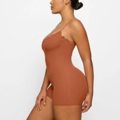 FITS EVERYBODY CORDED LACE ONESIE | BRONZE -Deals Easy Allure Wardrobe Store SKIMS LOUNGEWEAR OS MDT 4131 FA BRZ 0007 SD x2 53425974 55bc 4fd0 9d0b d03586b3d0da