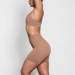SOFT SMOOTHING SHORT | SIENNA -Deals Easy Allure Wardrobe Store SKIMS LOUNGEWEAR SH HWS 0188 AF SIE SD