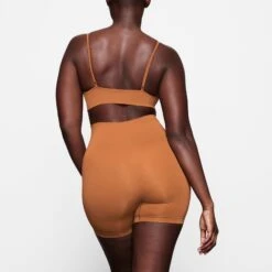 SOFT SMOOTHING SHORT | COPPER -Deals Easy Allure Wardrobe Store SKIMS LOUNGEWEAR SH HWS 0188 NA COP BK