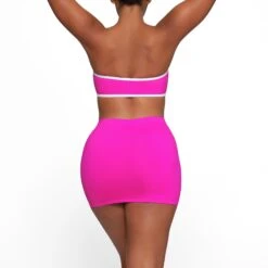 ZIP-UP SWIM MINI SKIRT | HIBISCUS -Deals Easy Allure Wardrobe Store SKIMS SWIM CU SKT 3024 HA HIB 0015 BK